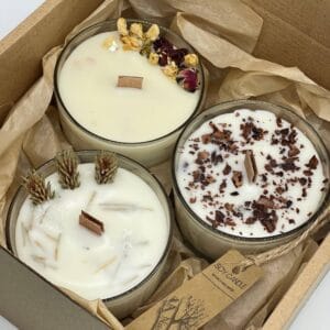 Комплект натурални ароматни свещи 4A Natural с подарък натурален ароматизатор